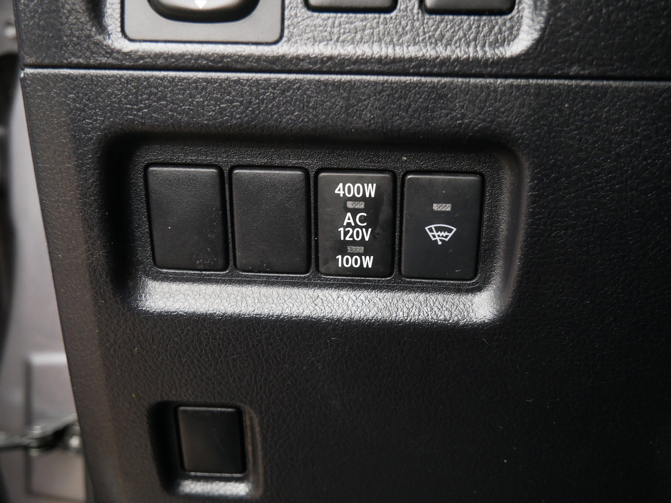 Used 2022 Toyota 4Runner SR5 AWD/4WD image 27