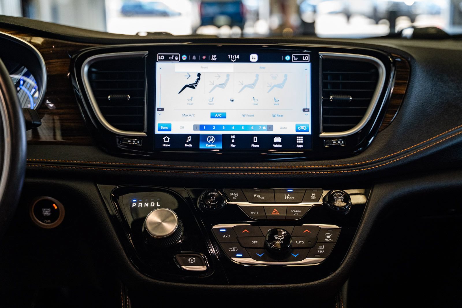 Used 2021 Chrysler Pacifica Pinnacle FWD image 32