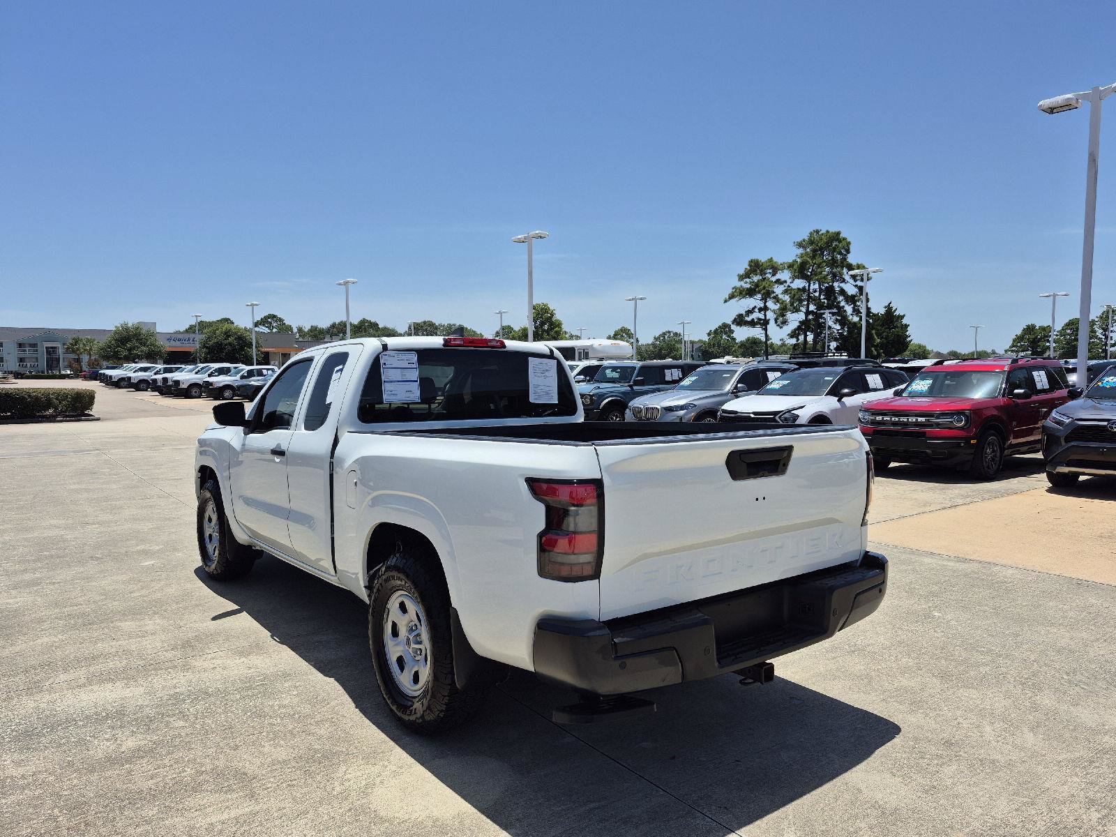 Used 2023 Nissan Frontier S w/ Technology Package RWD image 11