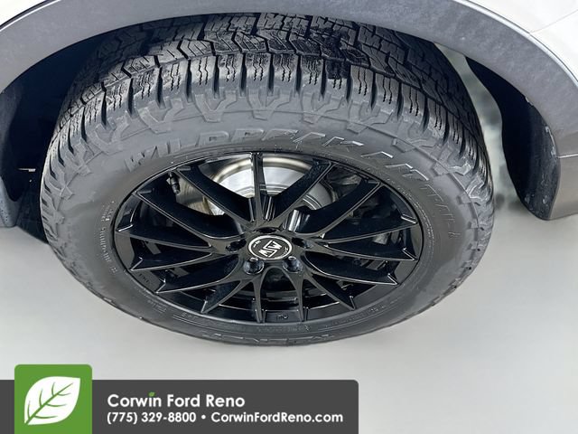 Certified 2018 Ford Escape Titanium w/ Ford Safe & Smart Package AWD/4WD image 31