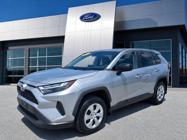 Used 2023 Toyota RAV4 LE FWD image 4