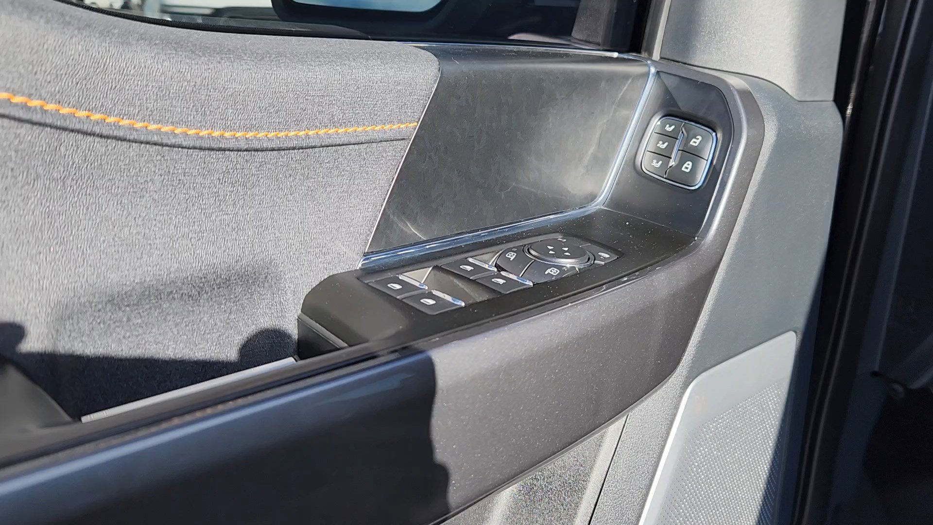 Certified 2022 Ford F150 Tremor w/ Equipment Group 402A High image 20