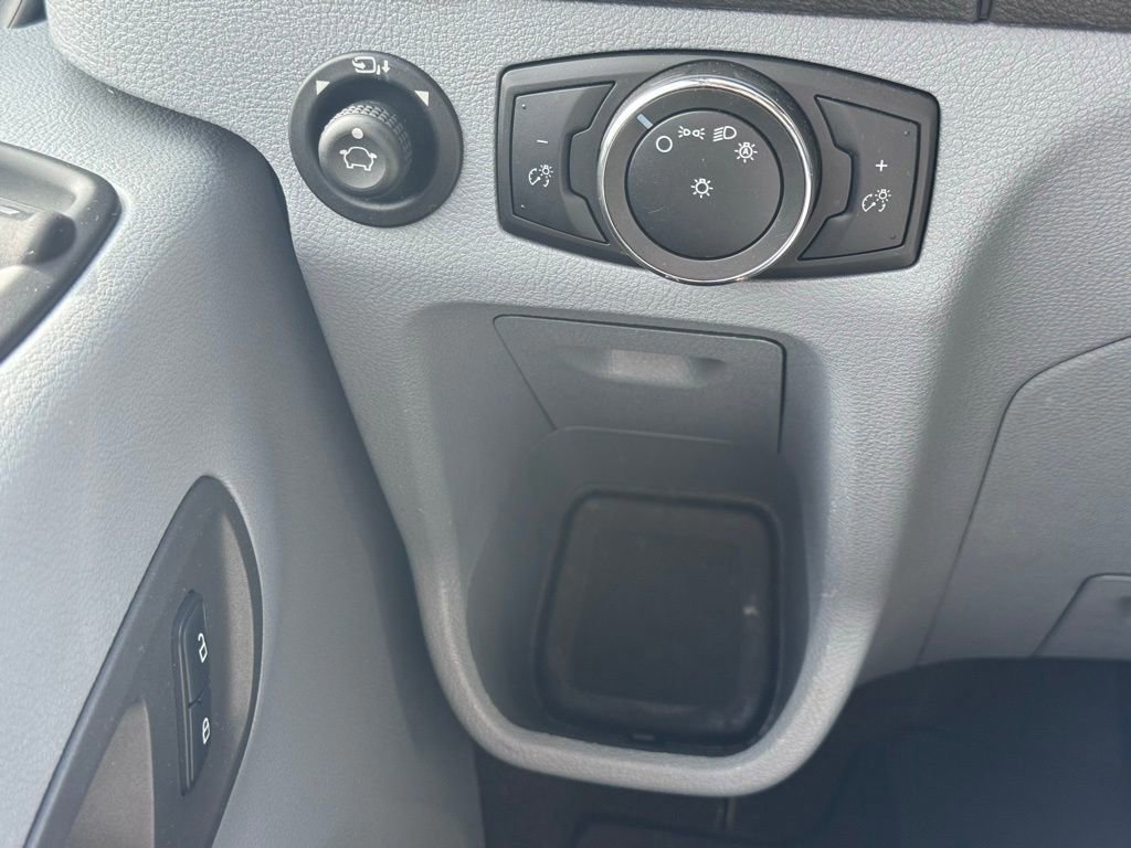 Certified 2019 Ford Transit 150 XLT image 33