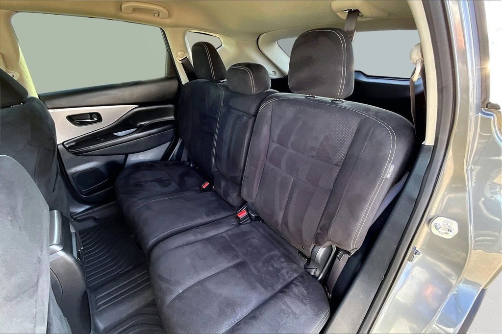 Used 2019 Nissan Murano S image 26