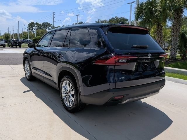 Used 2025 Toyota Grand Highlander AWD image 9