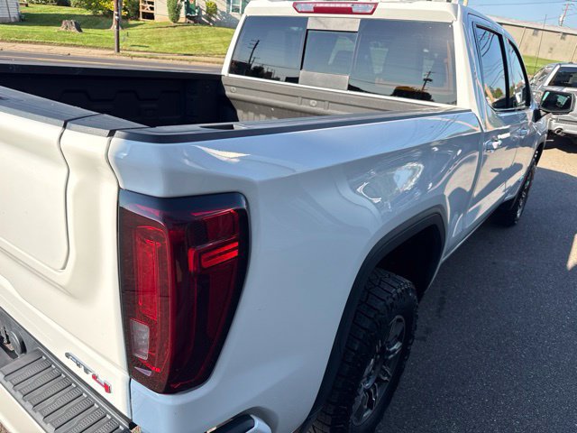 Used 2024 GMC Sierra 1500 AT4 w/ AT4 Preferred Package AWD/4WD image 6