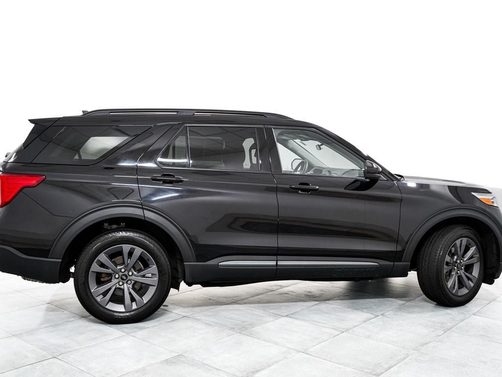 Certified 2024 Ford Explorer XLT w/ Equipment Group 202A AWD/4WD image 7