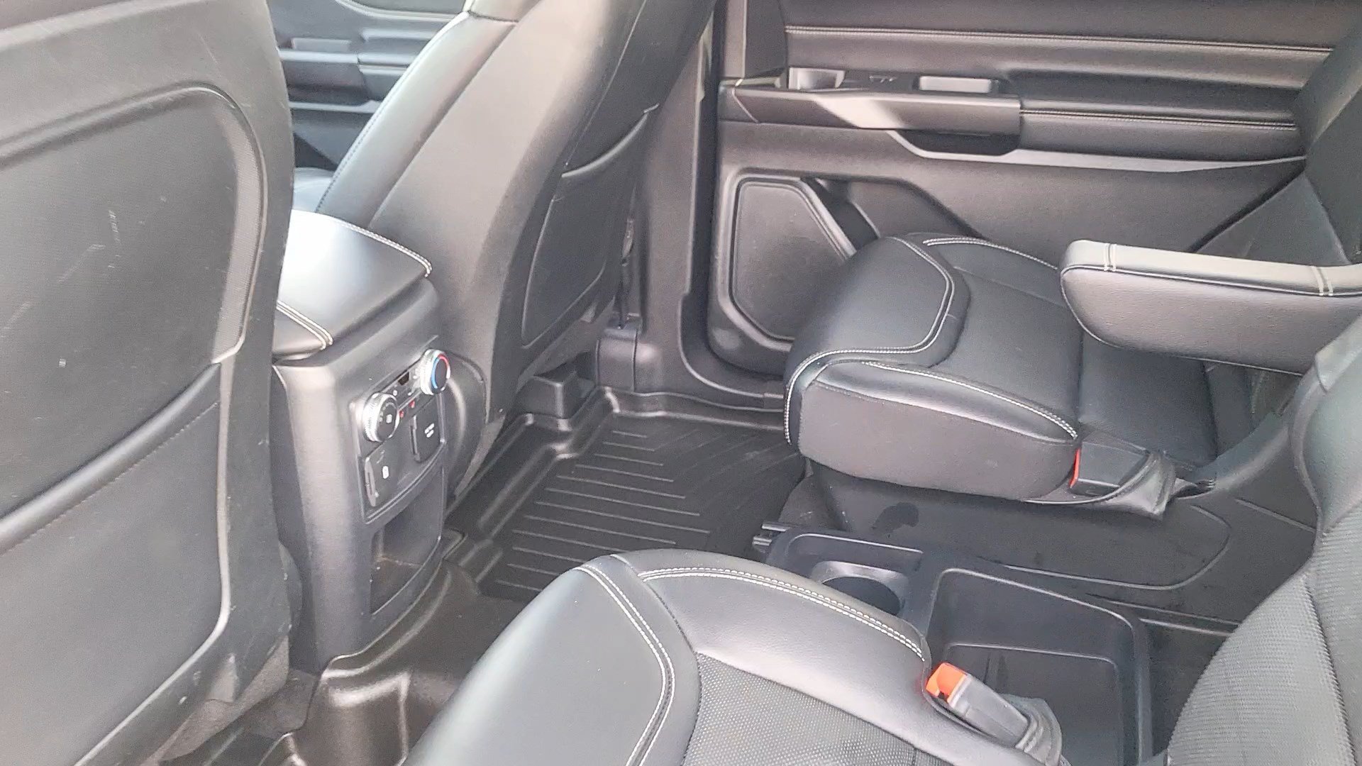 Certified 2020 Ford Explorer ST AWD/4WD image 21
