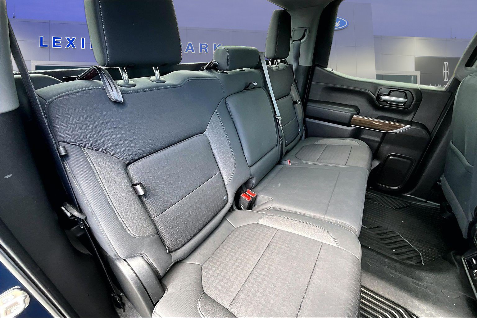 Used 2020 Chevrolet Silverado 1500 RST AWD/4WD image 26