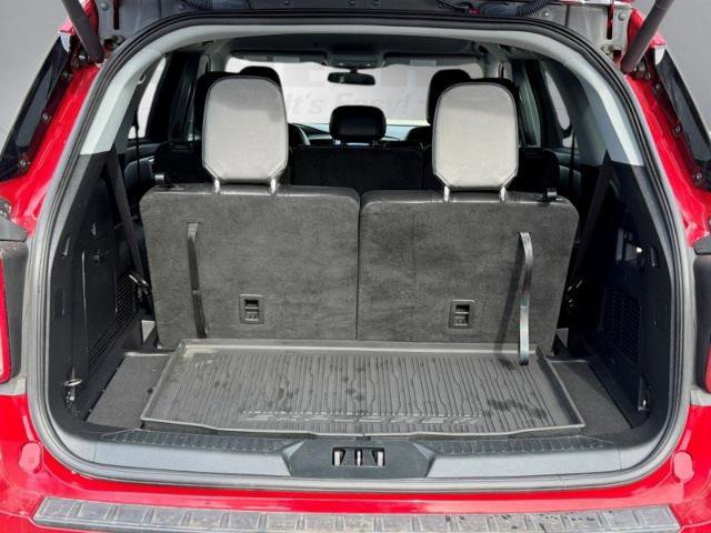 Certified 2022 Ford Explorer XLT w/ Equipment Group 202A image 18