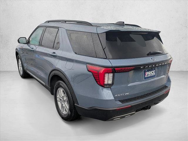 Certified 2025 Ford Explorer Active w/ Active Comfort Package RWD image 7