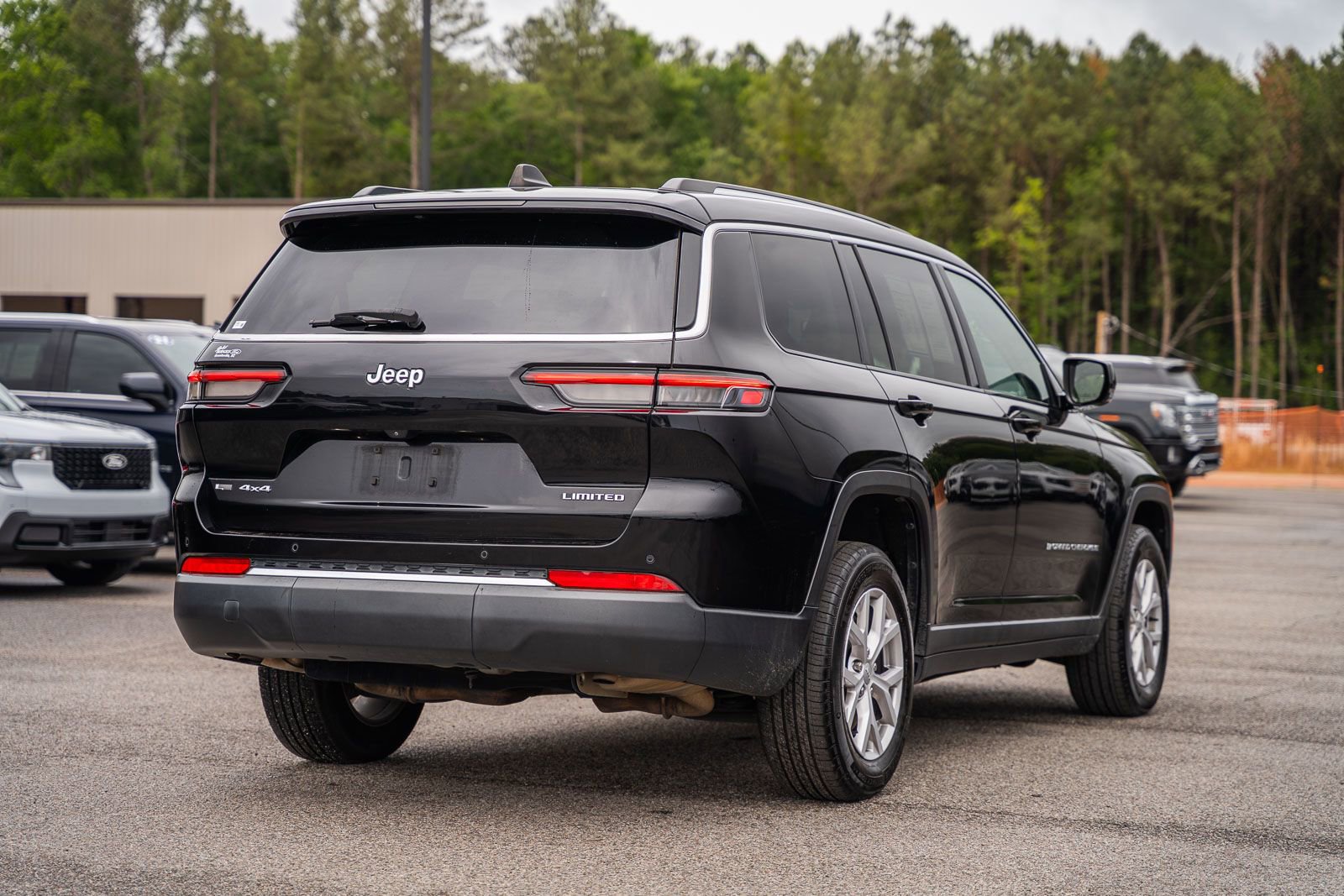 Used 2021 Jeep Grand Cherokee L Limited AWD/4WD image 8