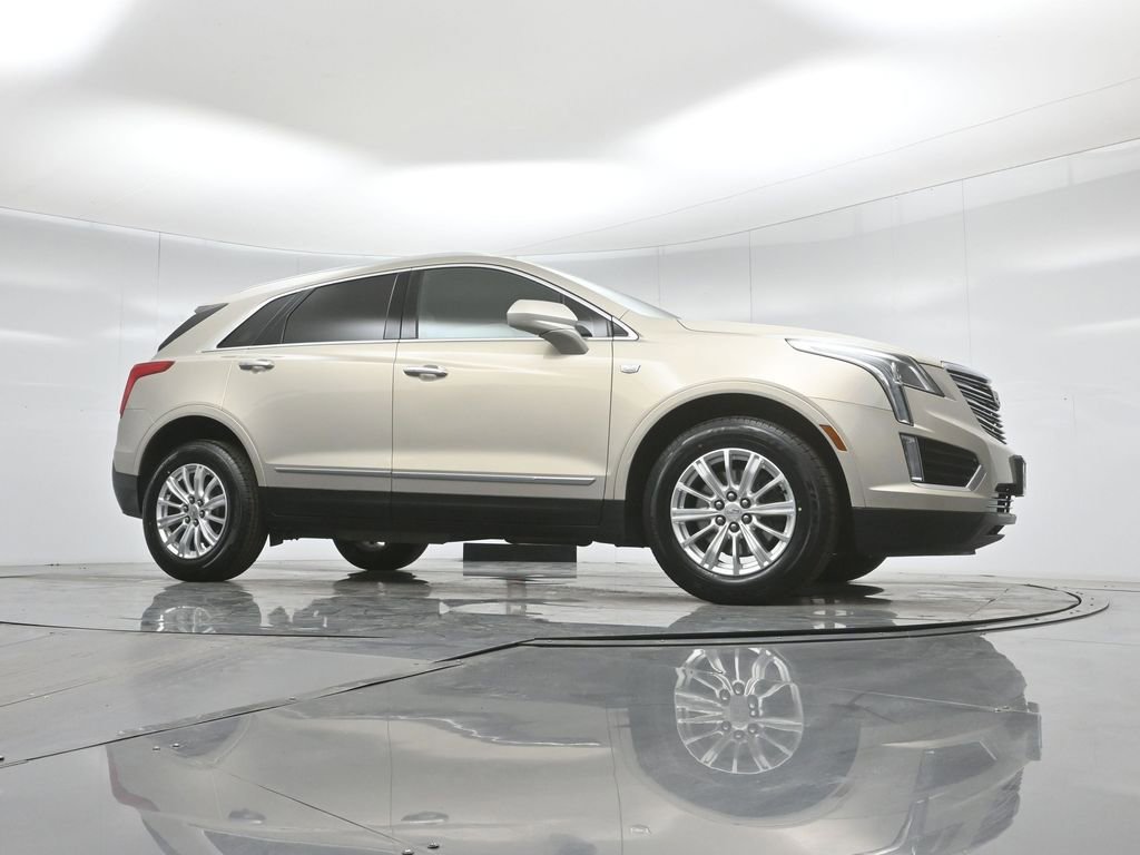 Used 2017 Cadillac XT5 FWD image 45