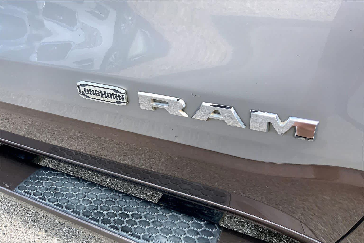 Used 2021 RAM 1500 Limited w/ Off Road Group AWD/4WD image 10