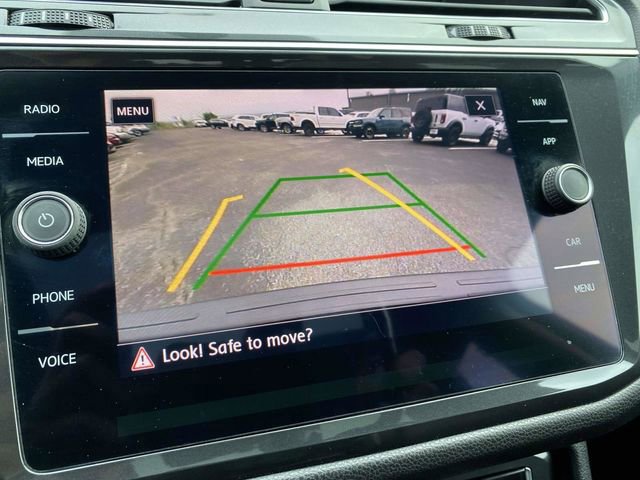 Used 2018 Volkswagen Tiguan SEL image 29