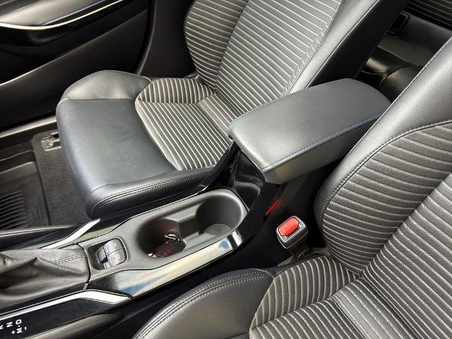 Used 2022 Toyota Corolla XSE FWD image 31