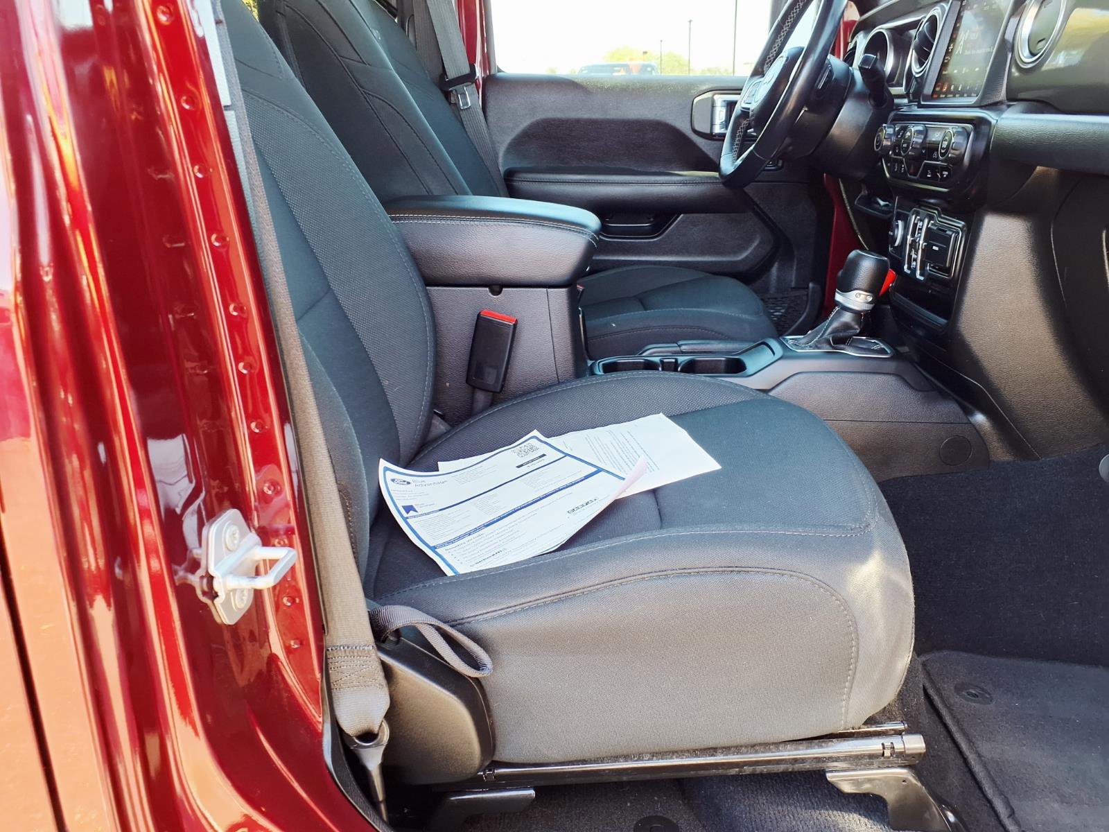 Used 2022 Jeep Gladiator Overland image 11