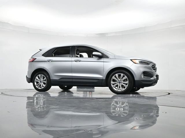 Certified 2022 Ford Edge Titanium w/ Equipment Group 301A image 32