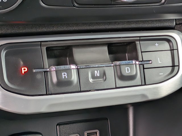 Used 2020 GMC Acadia SLT FWD image 20