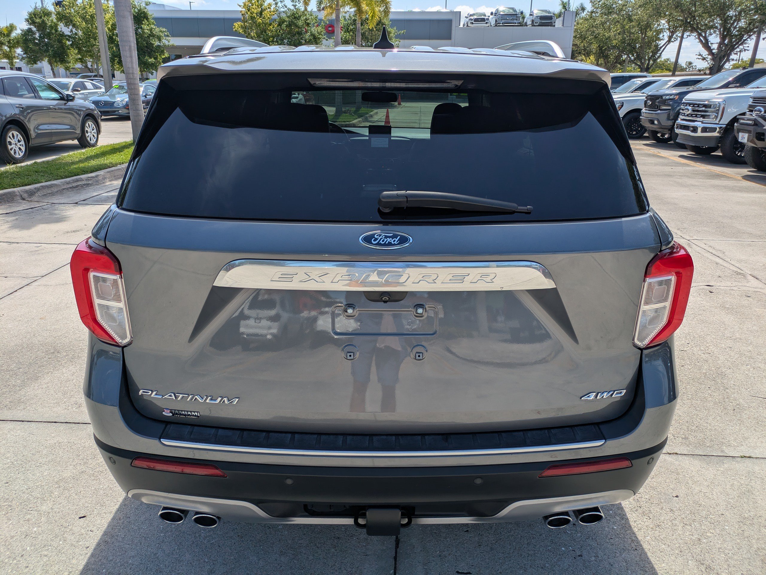 Certified 2021 Ford Explorer Platinum w/ Equipment Group 601A AWD/4WD image 5