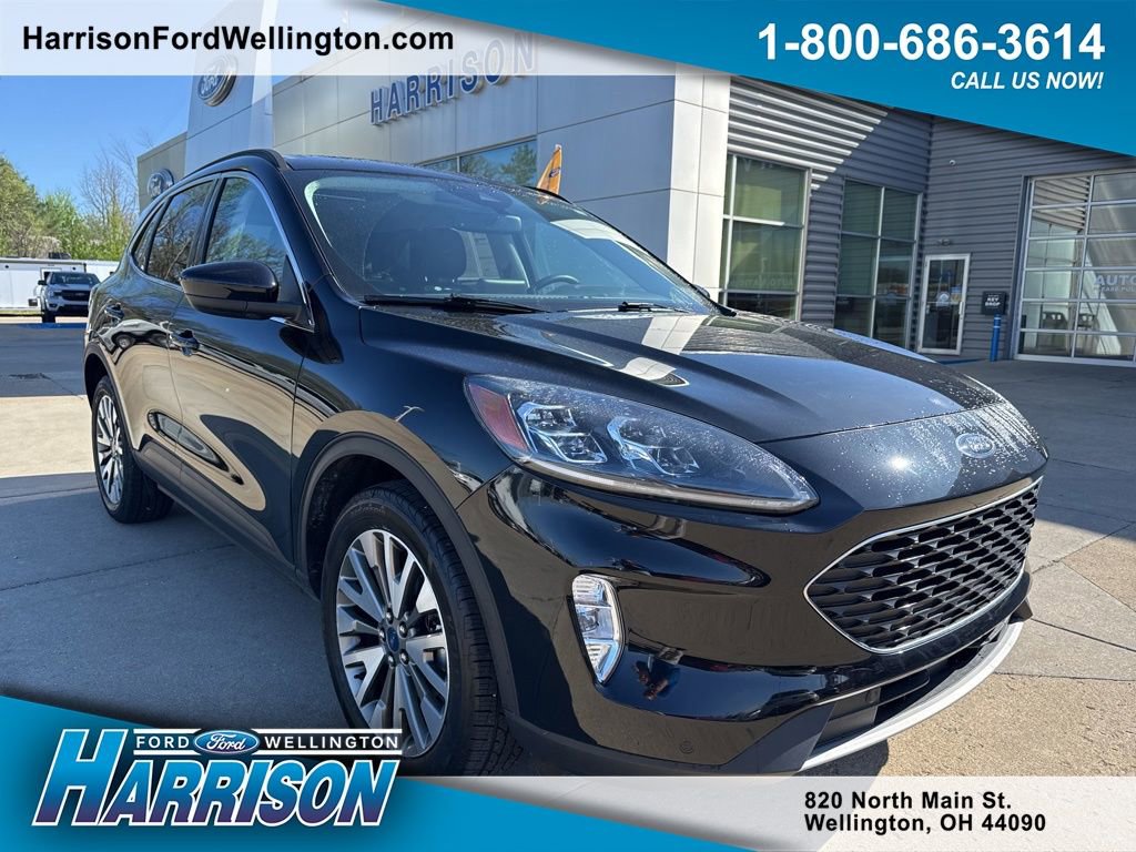 Certified 2022 Ford Escape Titanium w/ Class II Trailer Tow Package