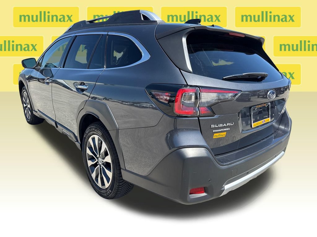 Used 2023 Subaru Outback Touring AWD/4WD image 10