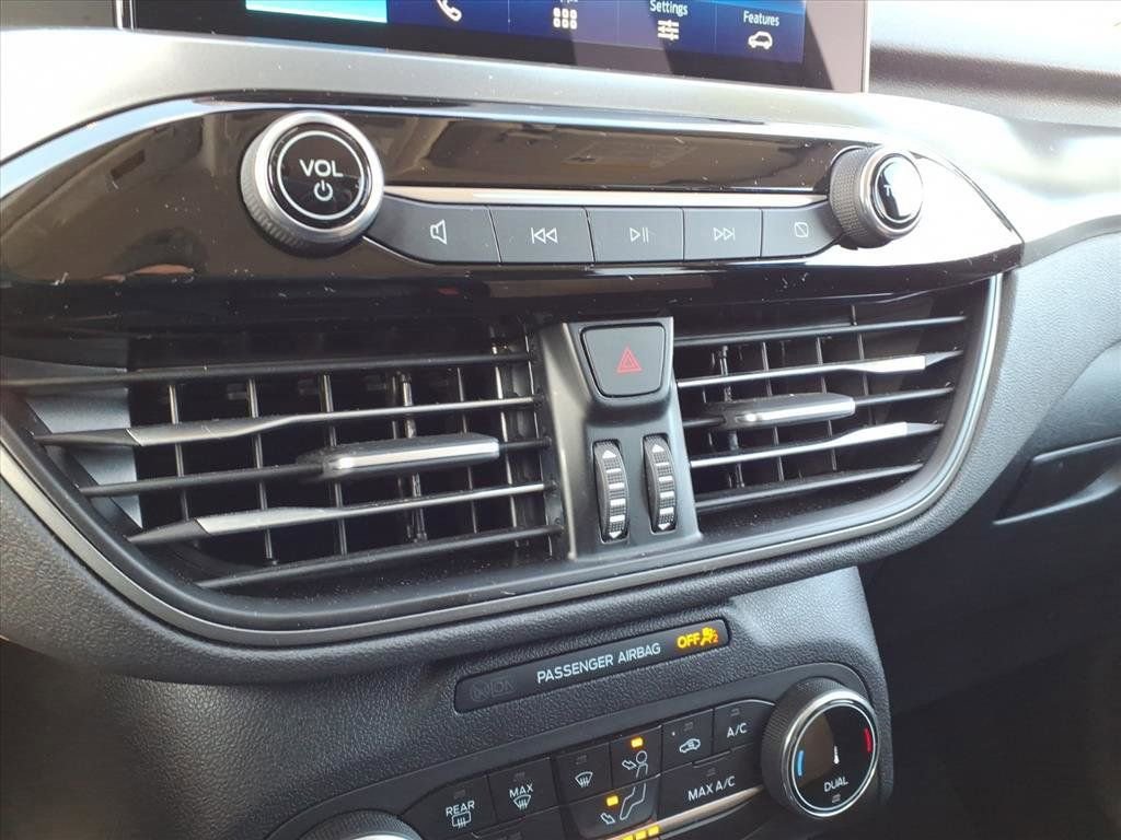 Certified 2025 Ford Escape Active AWD/4WD image 45