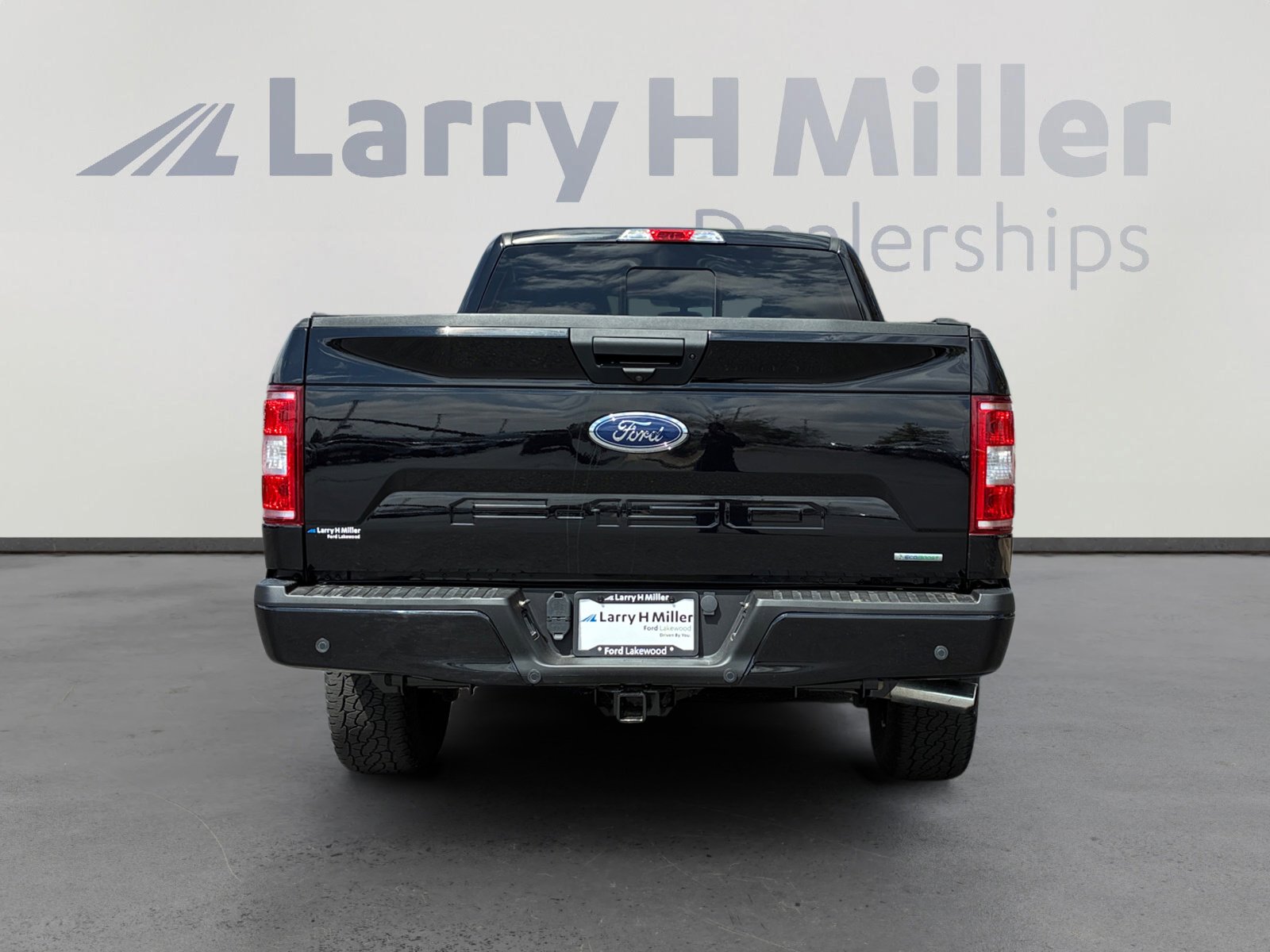 Certified 2019 Ford F150 XLT w/ Equipment Group 302A Luxury AWD/4WD image 4