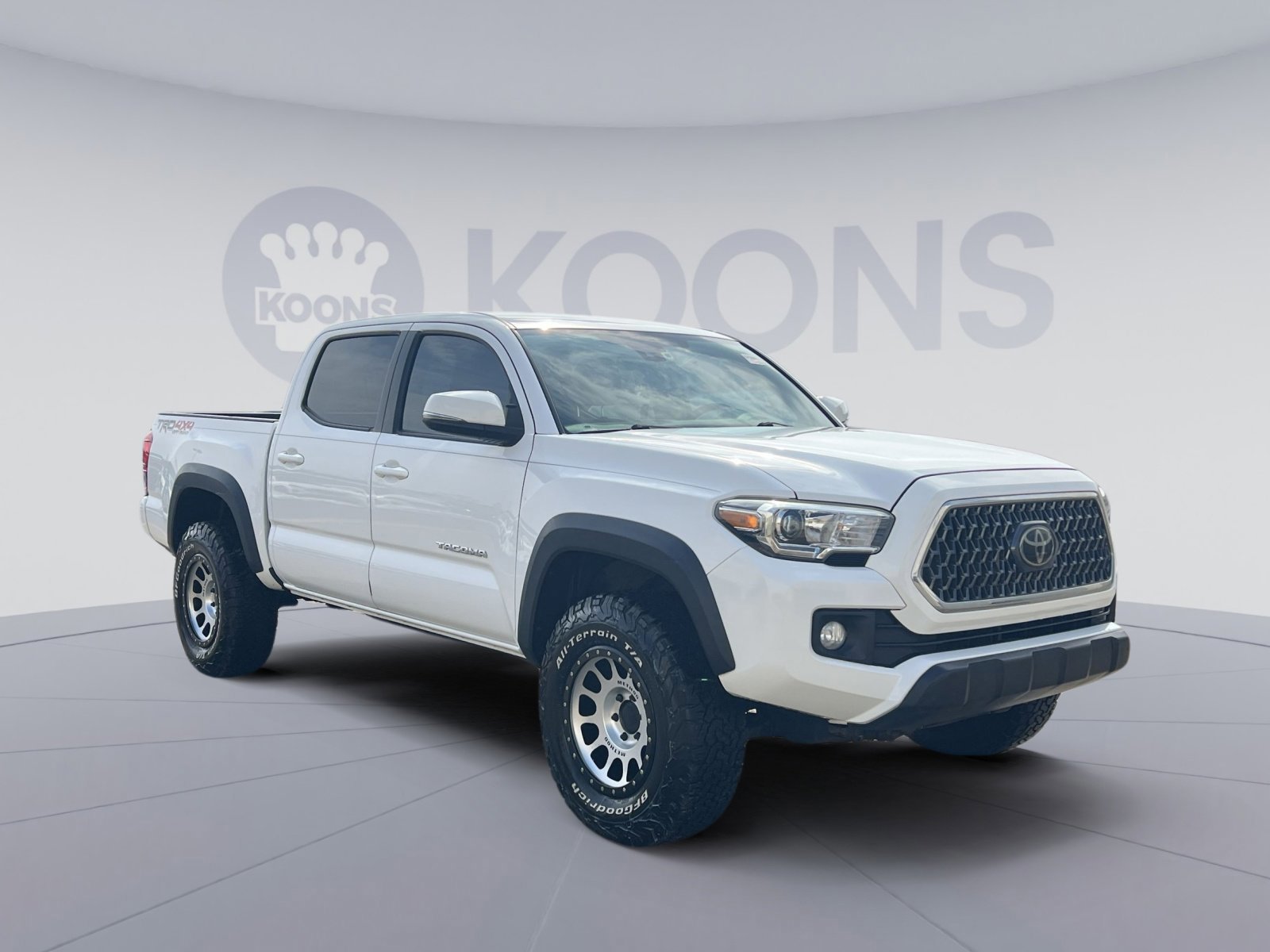 Used 2019 Toyota Tacoma TRD Off-Road w/ Technology Package image 7