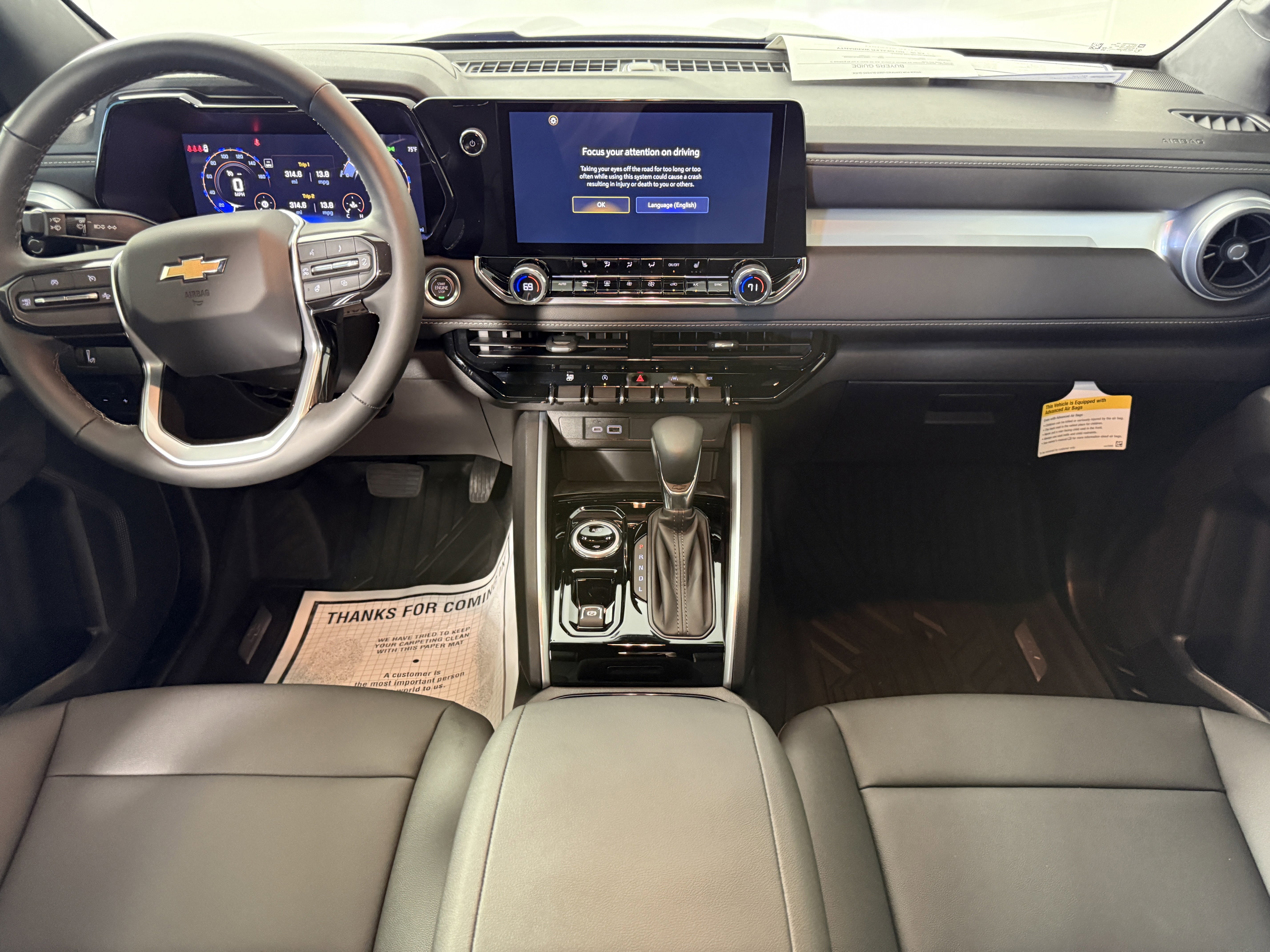 Used 2024 Chevrolet Colorado LT w/ LT Convenience Package III image 11