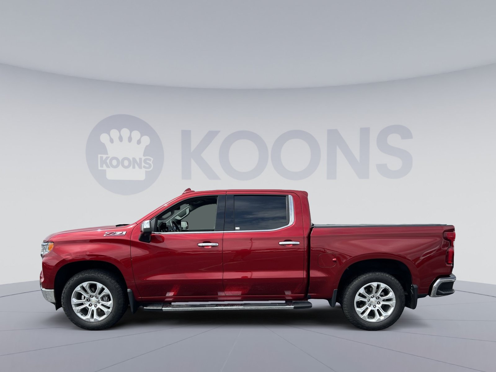 Used 2022 Chevrolet Silverado 1500 LTZ w/ LTZ Convenience Package II AWD/4WD image 2