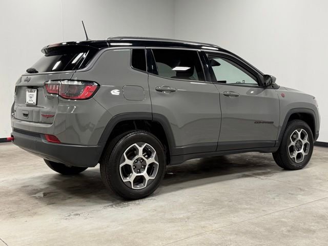 Used 2022 Jeep Compass Trailhawk w/ Trailhawk Convenience Group image 12