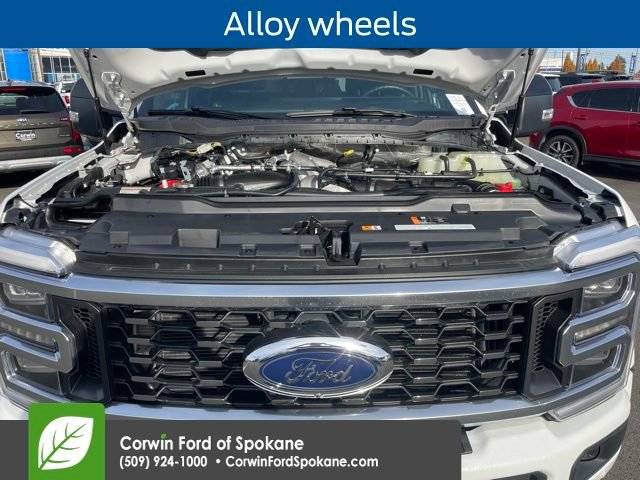Certified 2025 Ford F450 Platinum w/ FX4 Off-Road Package image 49