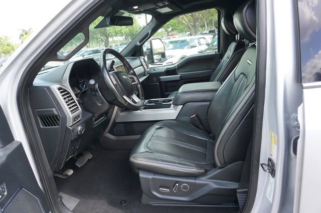 Certified 2019 Ford F450 Platinum w/ Platinum Ultimate Package AWD/4WD image 28