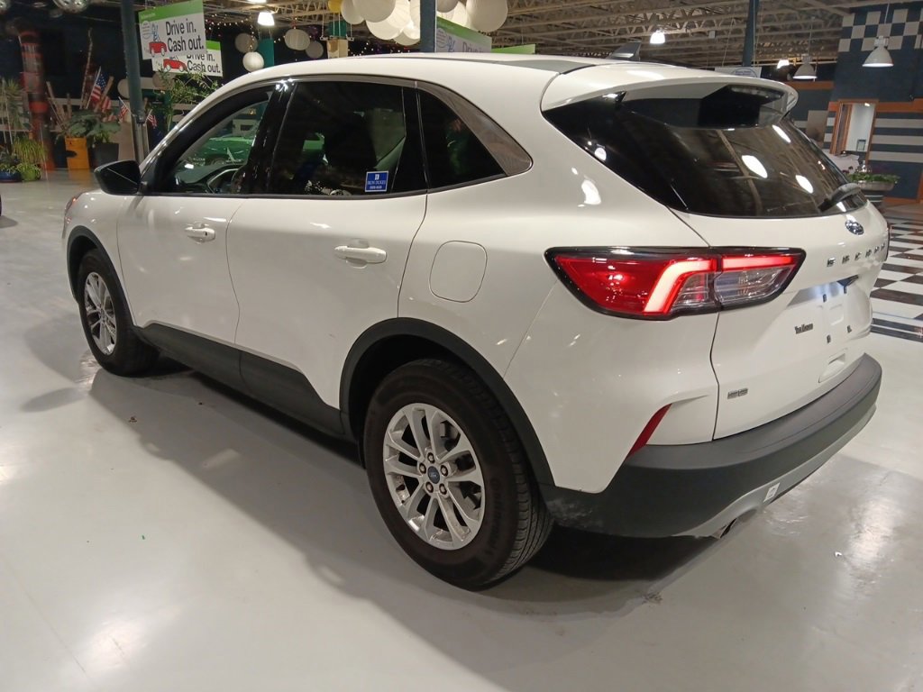 Certified 2022 Ford Escape SE w/ Convenience Package image 3