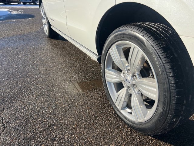 Certified 2022 Ford Expedition Platinum image 30