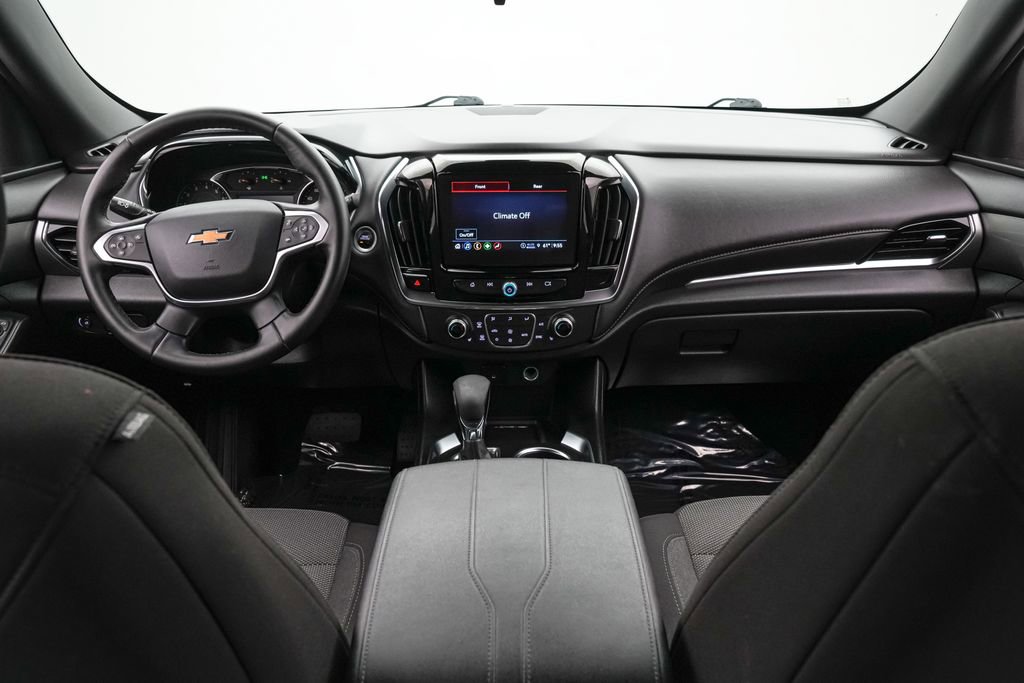 Used 2023 Chevrolet Traverse LT image 14