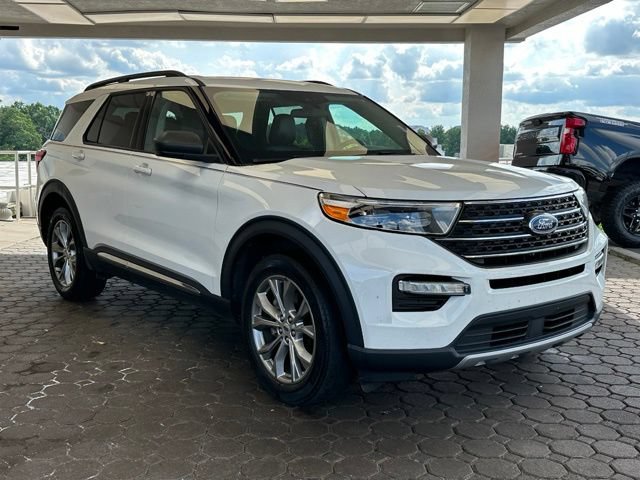 Certified 2023 Ford Explorer XLT w/ Equipment Group 202A AWD/4WD image 22