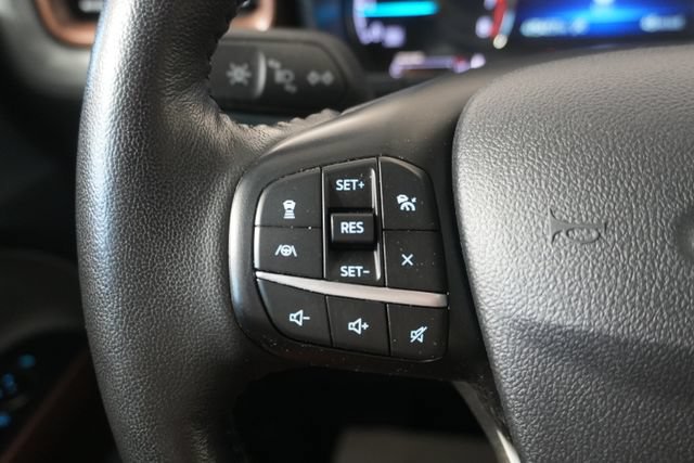 Certified 2022 Ford Maverick Lariat w/ Lariat Luxury Package AWD/4WD image 17