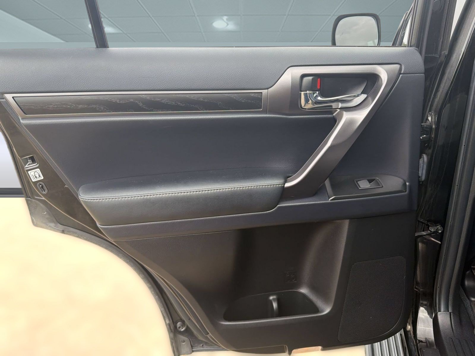 Used 2023 Lexus GX 460 w/ Black Line Special Edition AWD/4WD image 24
