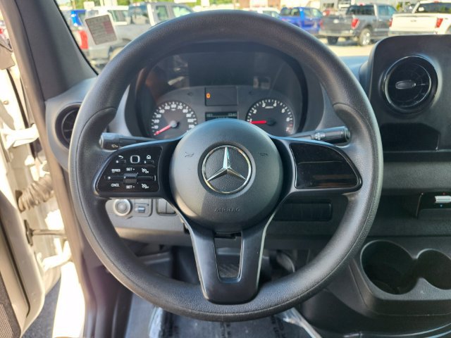 Used 2019 Mercedes-Benz Sprinter 144 image 21