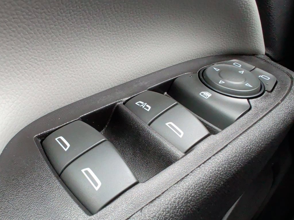 Used 2018 Chevrolet Equinox LT w/ LPO, Floor Liner Package AWD/4WD image 28