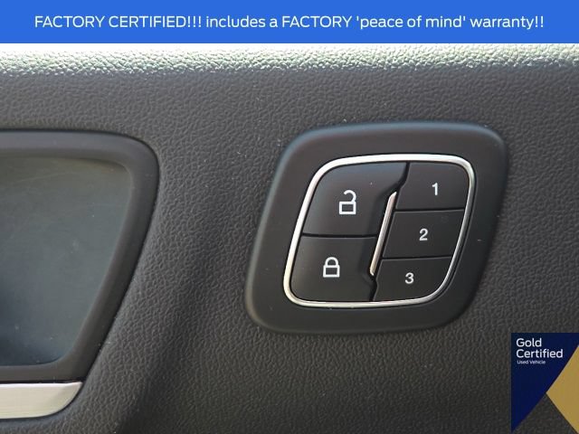 Certified 2025 Ford Escape Platinum AWD/4WD image 27