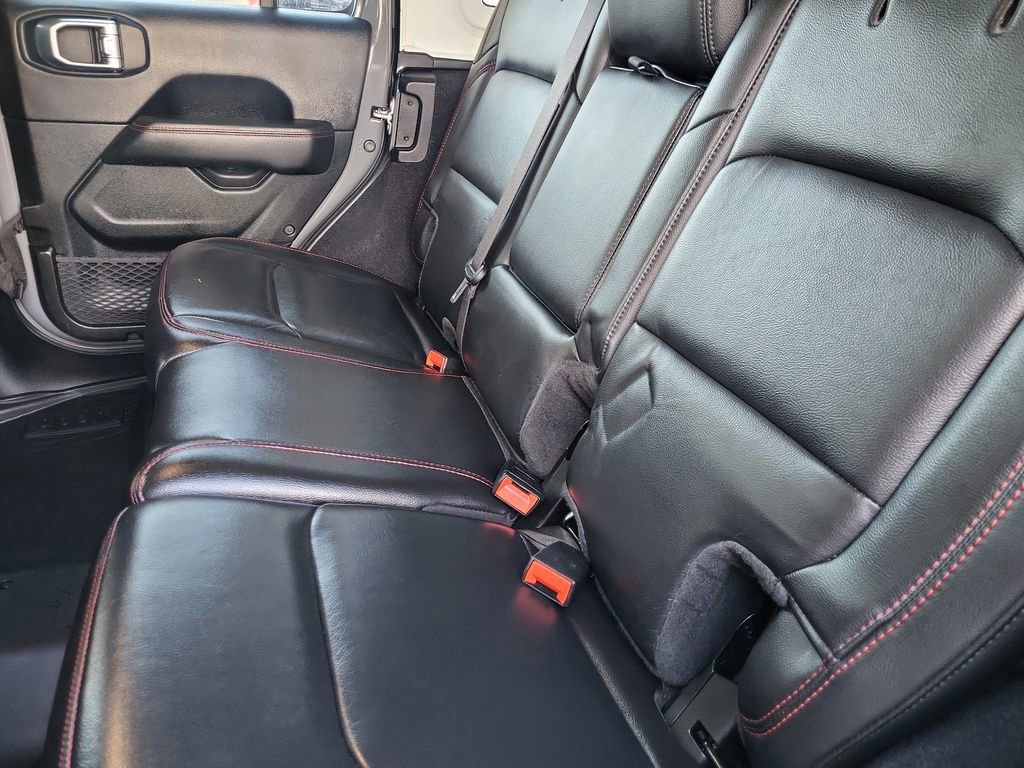 Used 2020 Jeep Wrangler Unlimited Rubicon w/ Cold Weather Group image 17