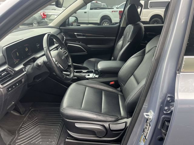 Used 2023 Kia Telluride LX AWD/4WD image 17