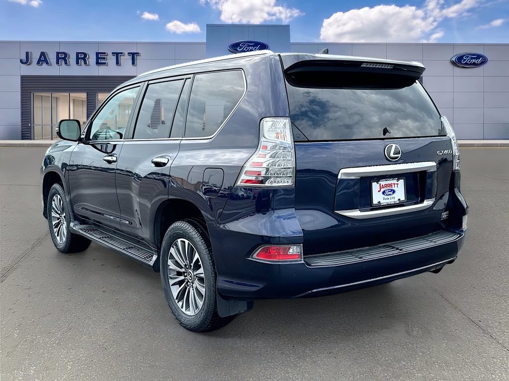 Used 2023 Lexus GX 460 Luxury w/ Accessory Package AWD/4WD image 5