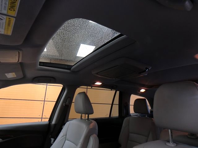 Used 2019 Honda Pilot Elite image 21