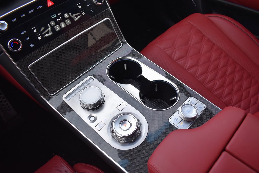 Used 2025 Genesis GV80 3.5T e-SC image 13