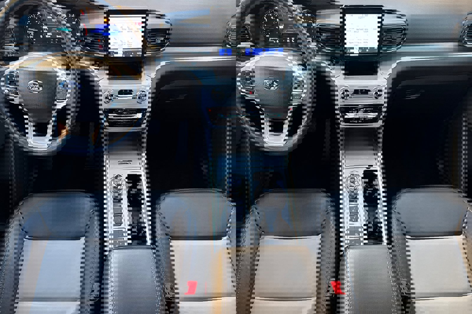 Certified 2022 Ford Explorer XLT w/ Equipment Group 202A image 14