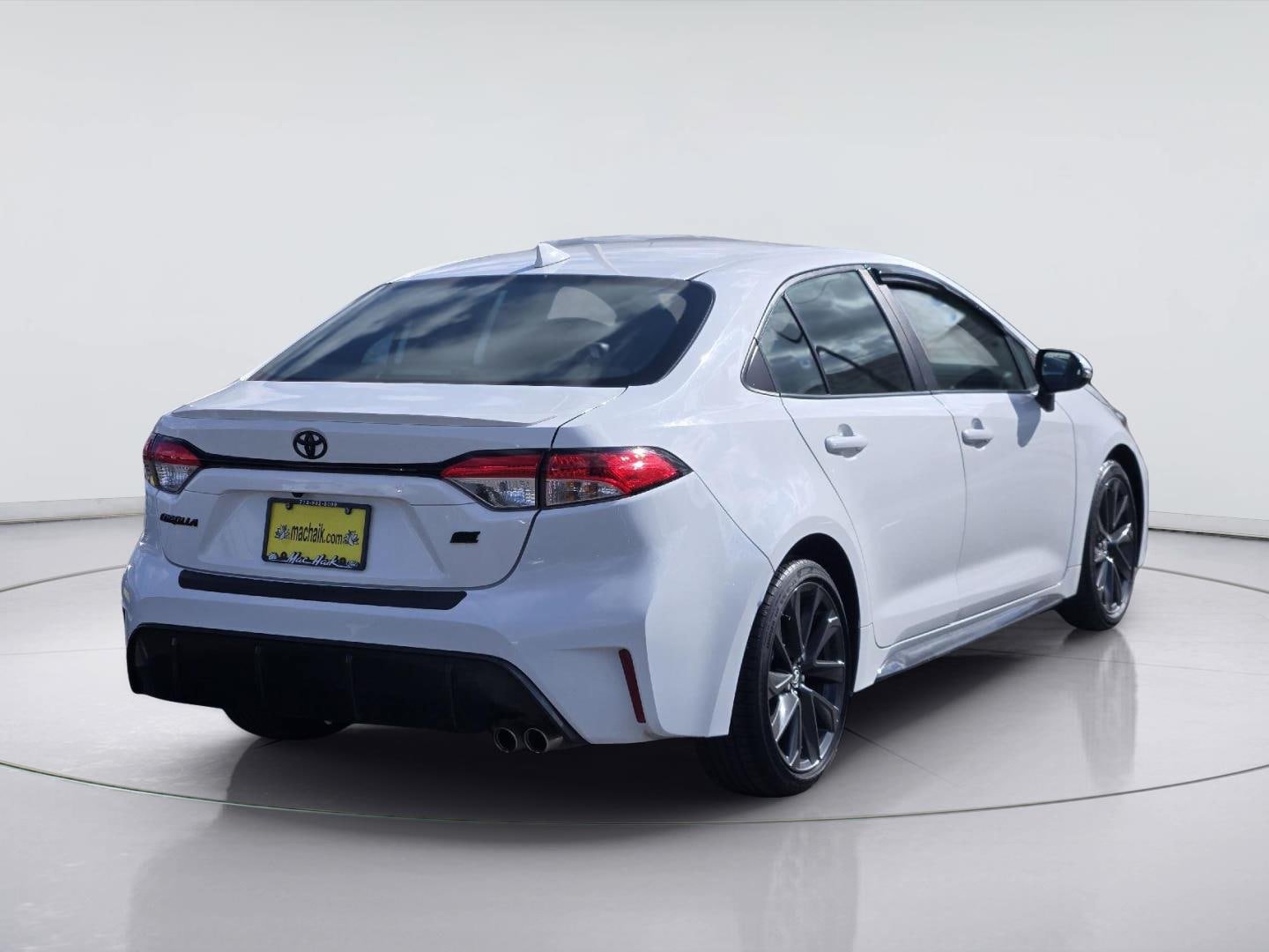 Used 2024 Toyota Corolla SE FWD image 8
